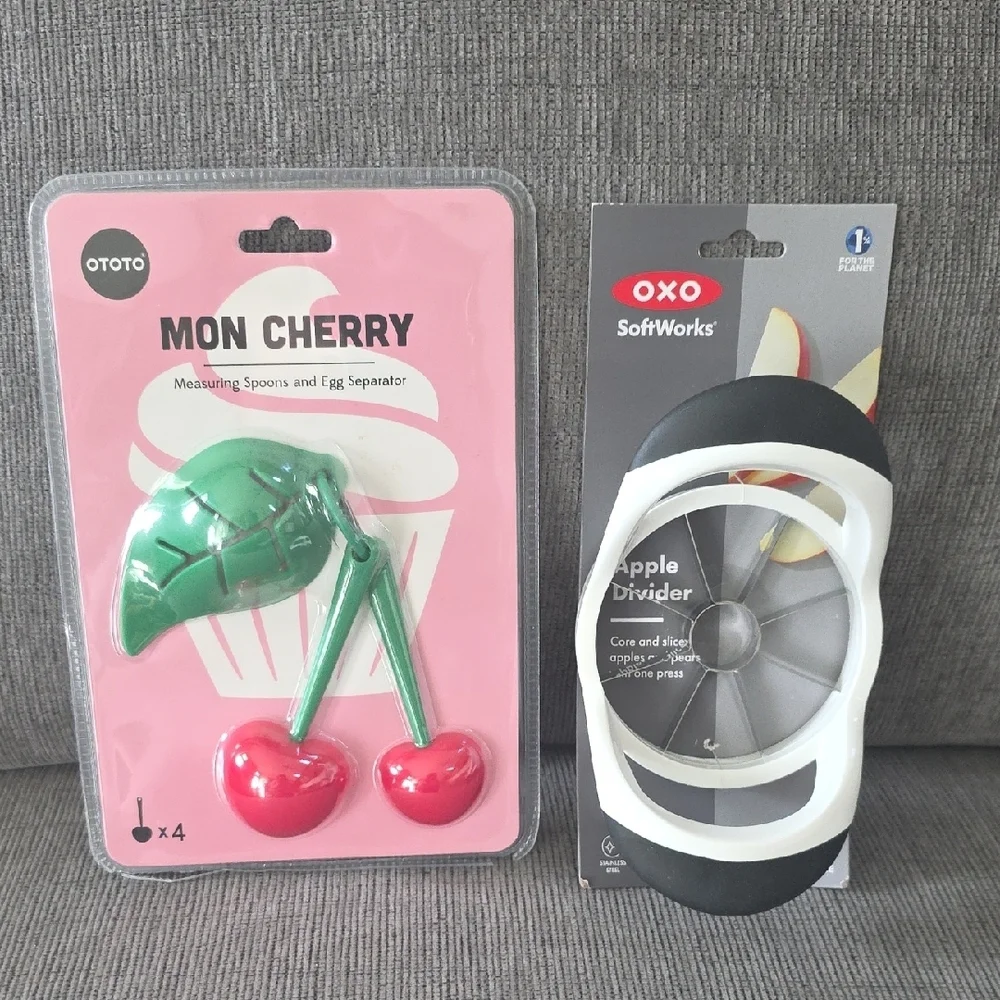 OTOTO Mon Cherry Measuring‎ Spoons and OXO Apple Divider, Kitchen Bundle, New.
